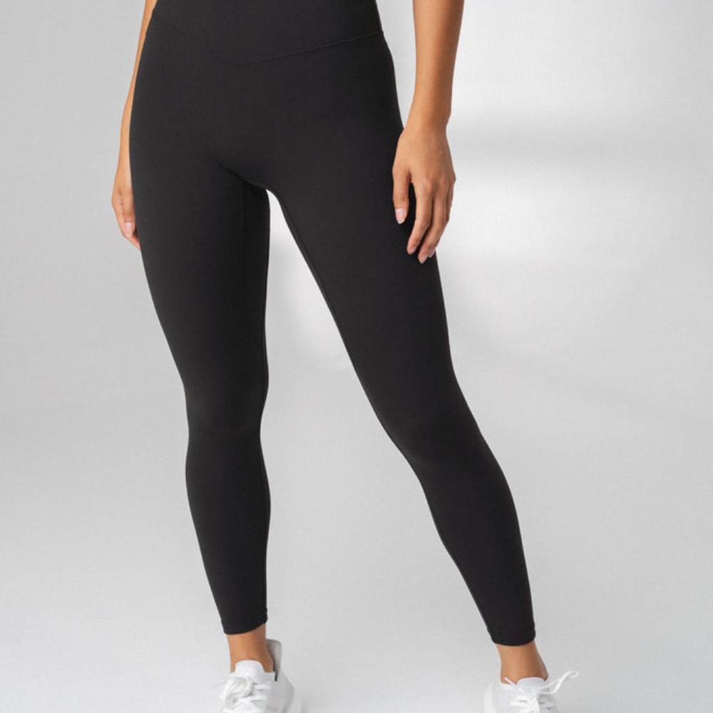 Balance Athletica | Vitality Cloud Pant, Black / Midnight (XS)